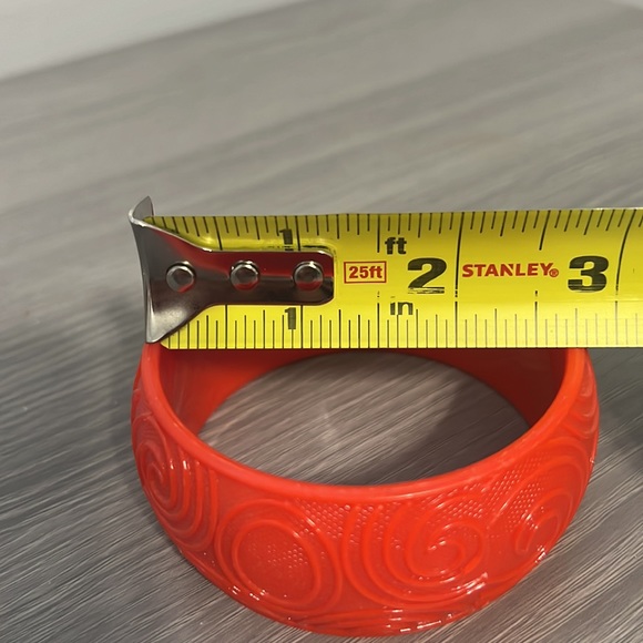 Vintage Red Plastic Bangle Bracelet with Embossed Swirls, EUC - Picture 6 of 6